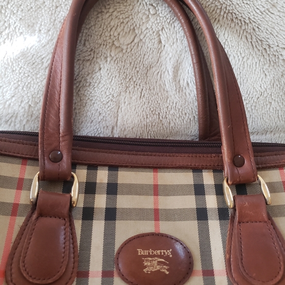 Burberrys Nova Check bag - Picture 13 of 15